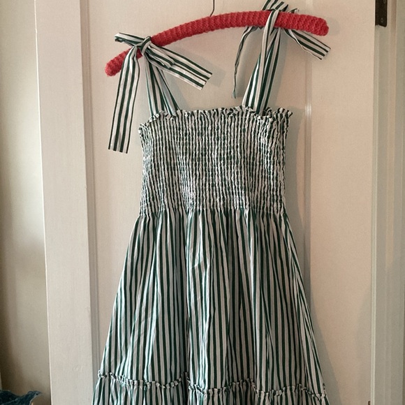 MAXWELL and GERALDINE Dress - Picture 4 of 7